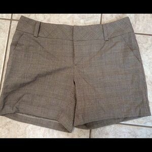 Arden B Plaid Shorts Size 4